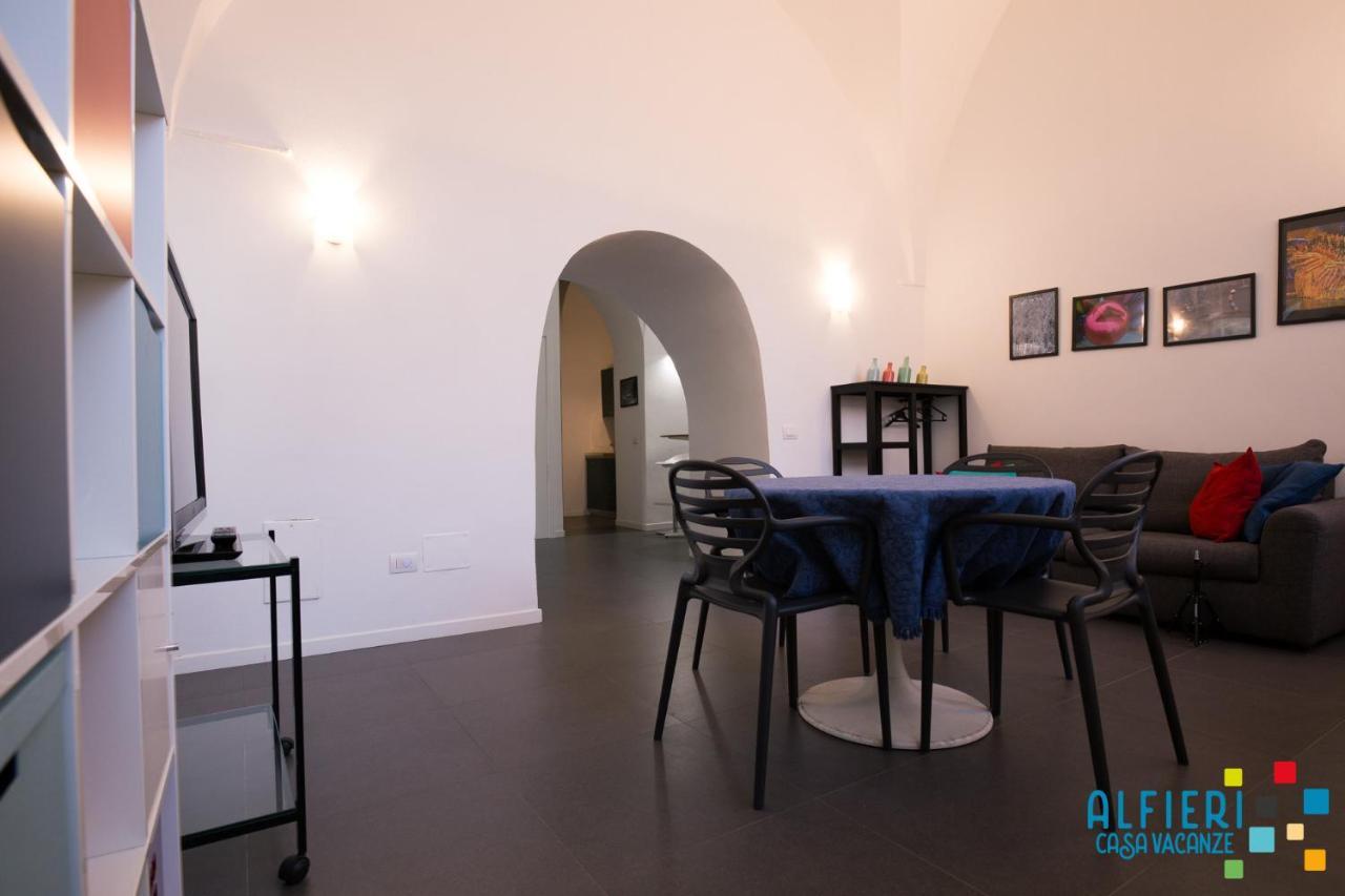 Casa Vacanze Alfieri Νάπολη Εξωτερικό φωτογραφία